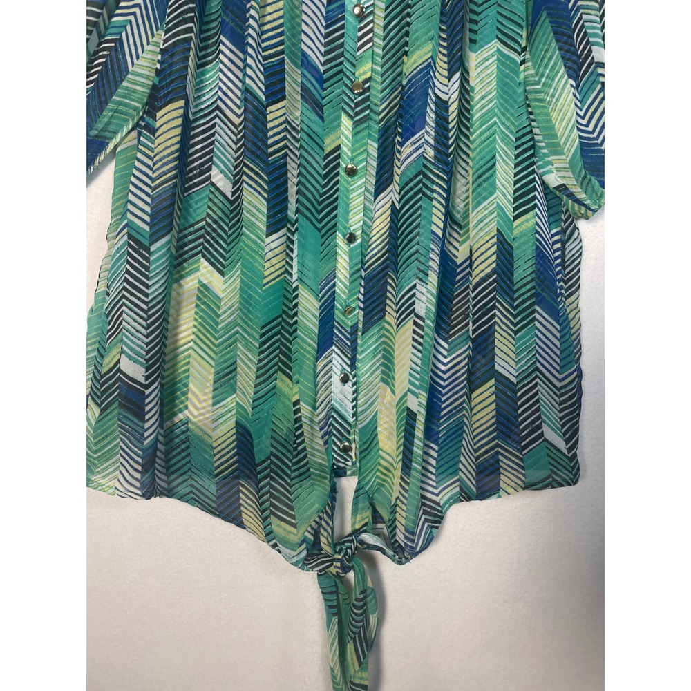 Halo Women's M Medium Chevron Print Tie Front‎ Button Down Top Green Blue - Picture 8 of 8
